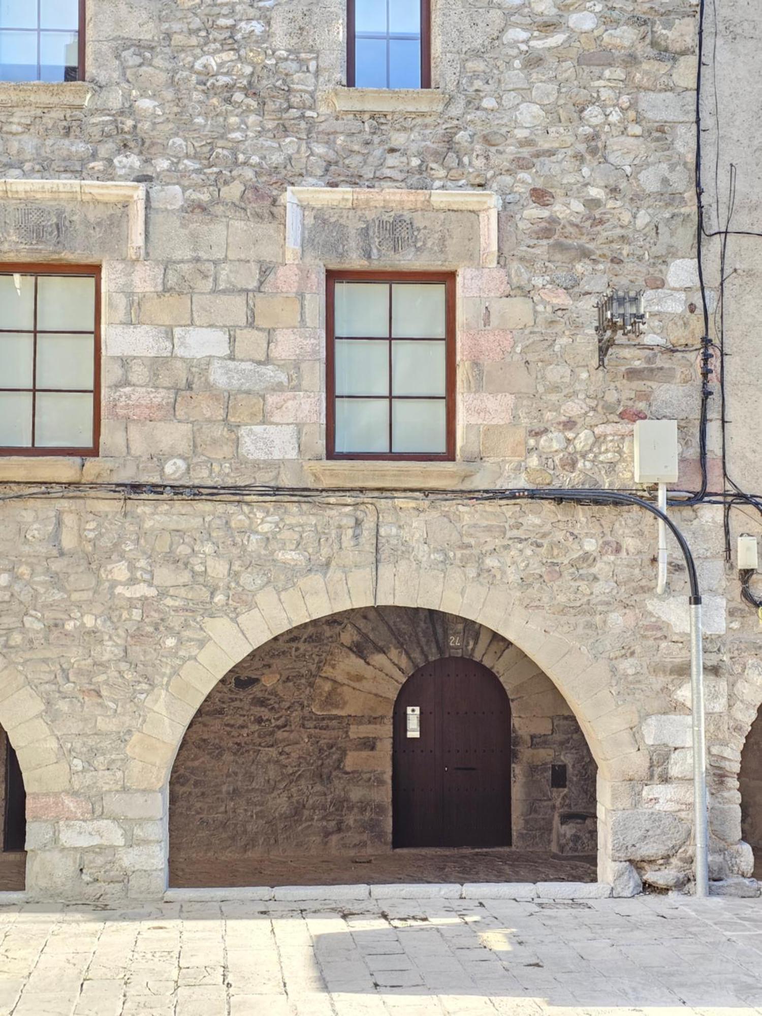 En El Corazon De Baga, Precioso Pueblo Medieval Exteriör bild