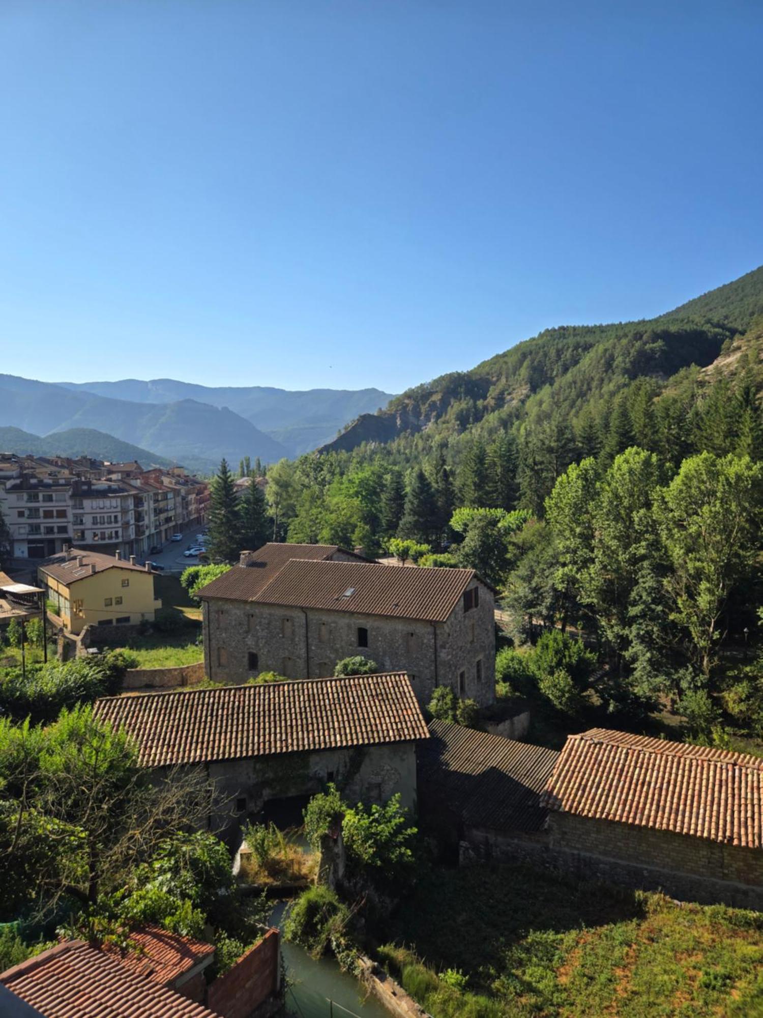 En El Corazon De Baga, Precioso Pueblo Medieval Exteriör bild